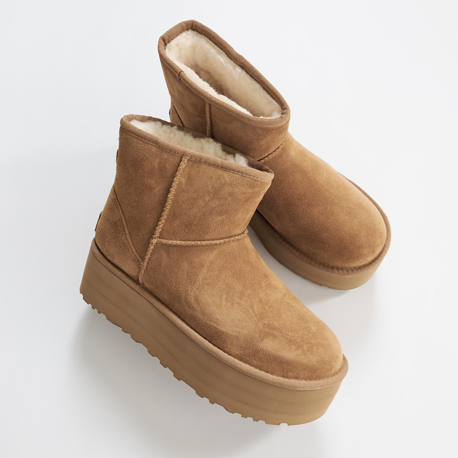 UGG（アグ） ムートンブーツ クラシック ミニ プラットフォーム
