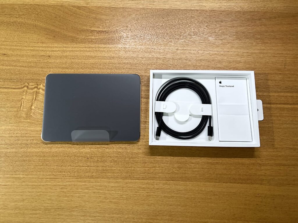 Magic Trackpad 3 ブラックレビュー！変更点とメリット・デメリット