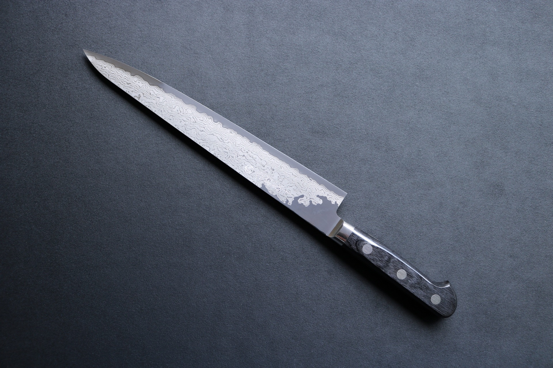 高村刃物製作所 筋引「打雲」鍛造粉末不錆鋼ダマスカス共鍔 270mm