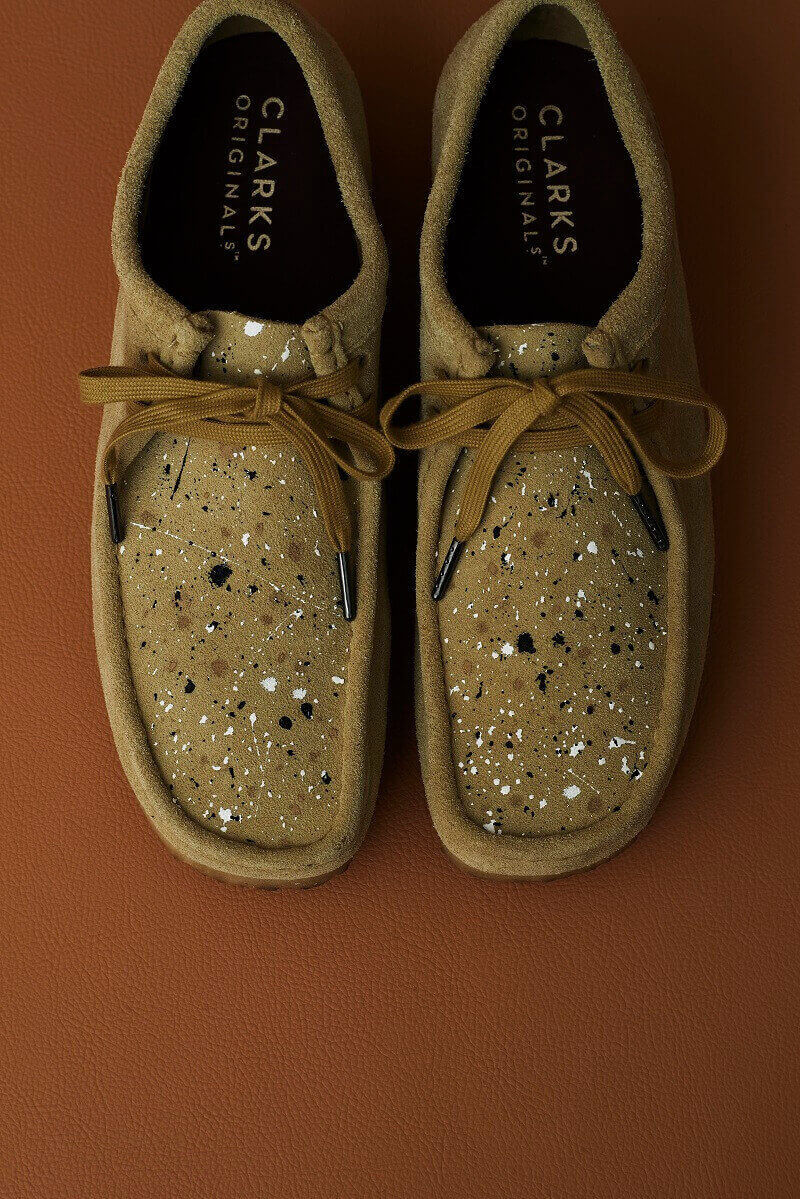 11月18日発売【WIND AND SEA × atmos × Clarks Originals Wallabee】手