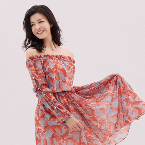 Michelle Chen 陈妍希– CD 01: Me Myself and I – Sweetest Glow