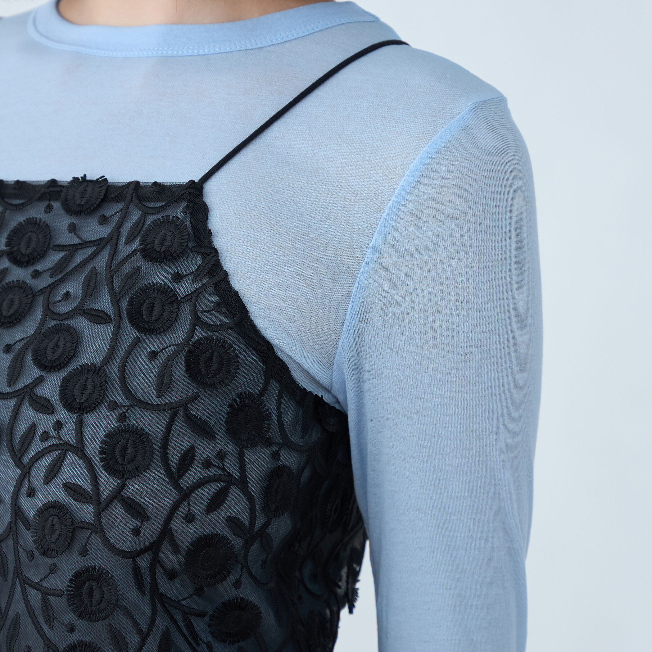 メッシュエンブロイダリー キャミソール｜トゥモローランド 公式通販