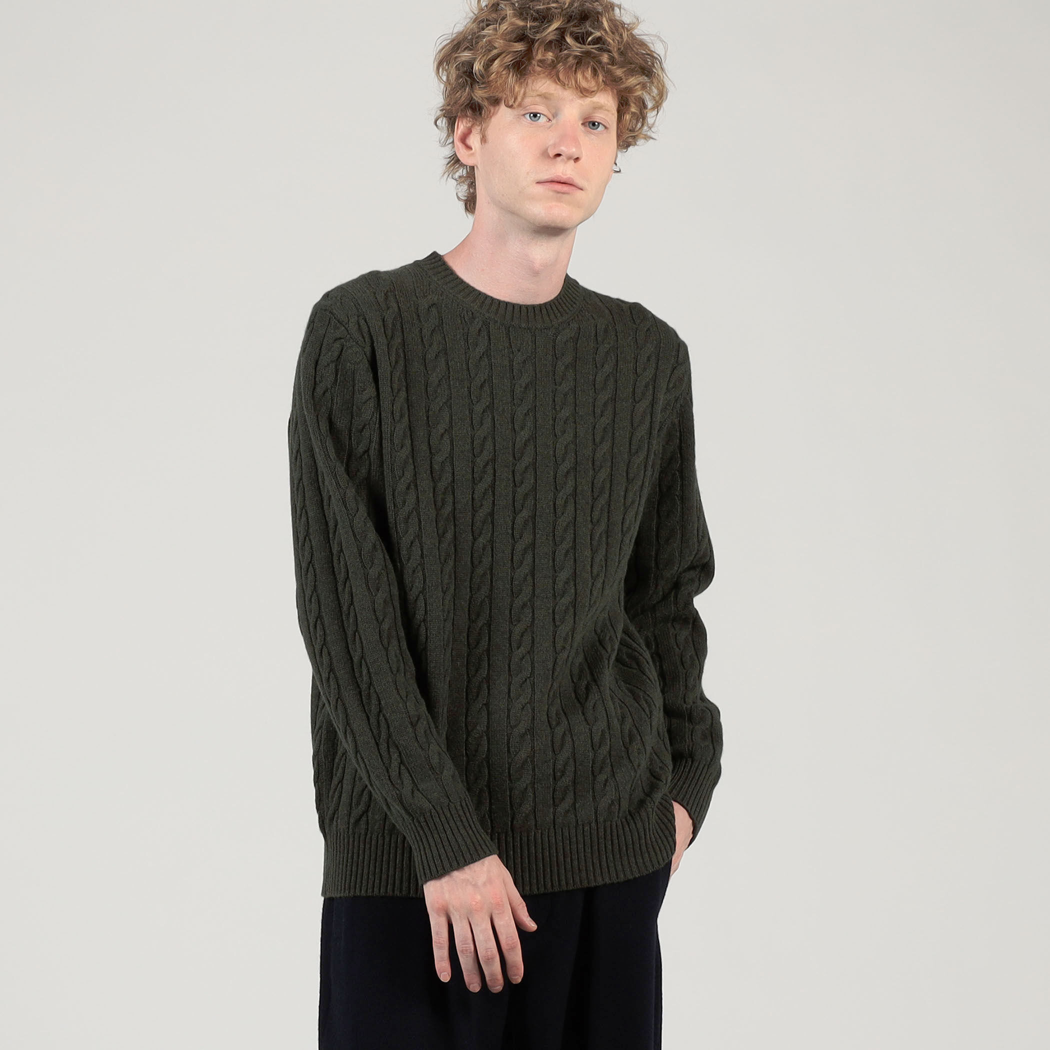 TOMORROWLAND tricot スーパーファインラムウール ケーブルニット