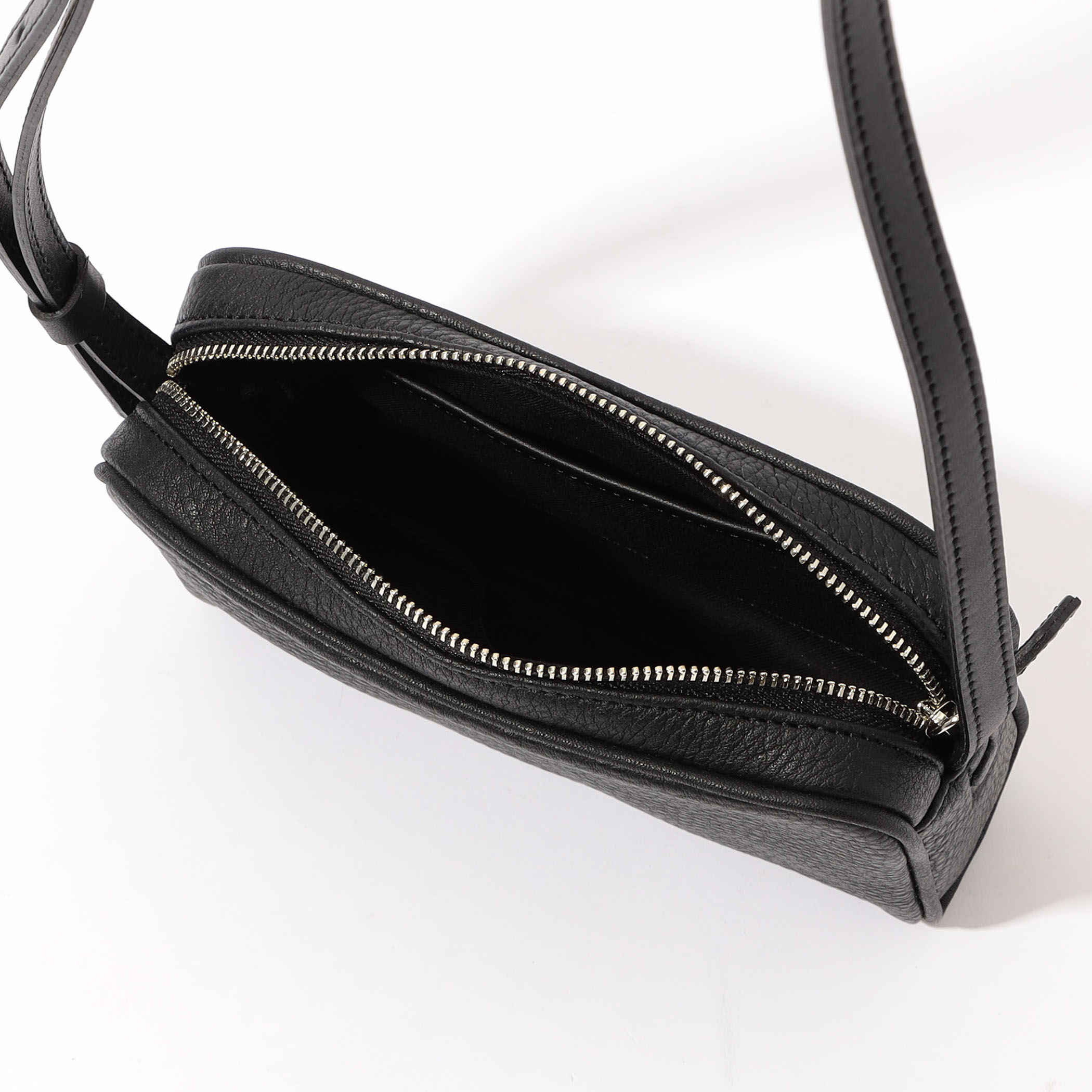 TOMORROWLAND シュリンクレザー ミニショルダーバッグ