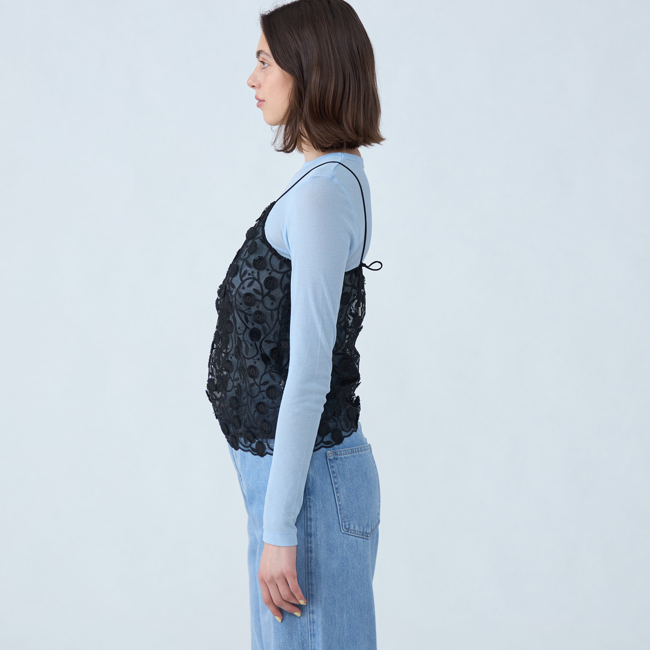 メッシュエンブロイダリー キャミソール｜トゥモローランド 公式通販