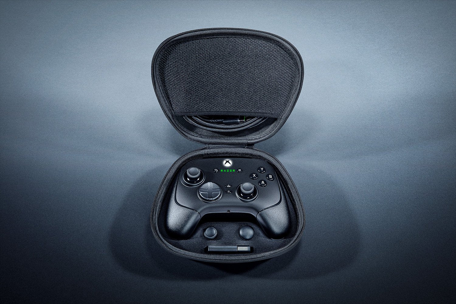 Razer Wolverine V3 Pro ワイヤレス e スポーツコントローラー 正規