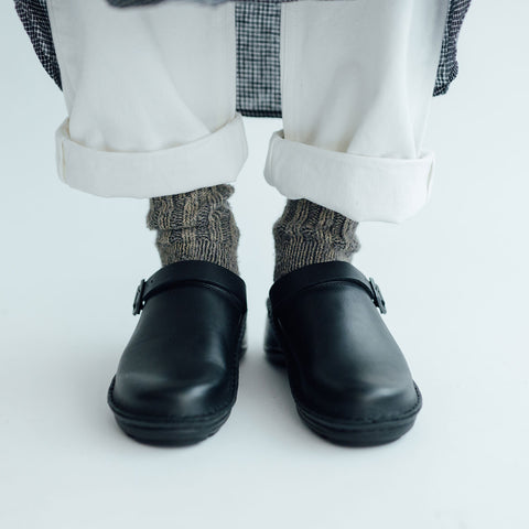 NAOT OLGA マットブラック ｜くらすこと公式オンラインストア