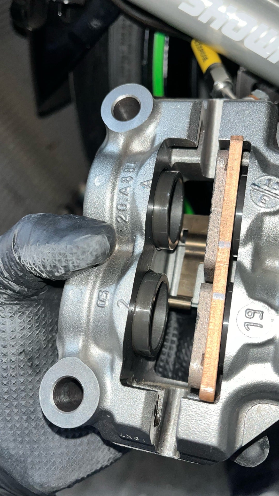 ZX-10Rの純正ブレンボ、漏れ再発 | ZX-6Rと10R 白玉