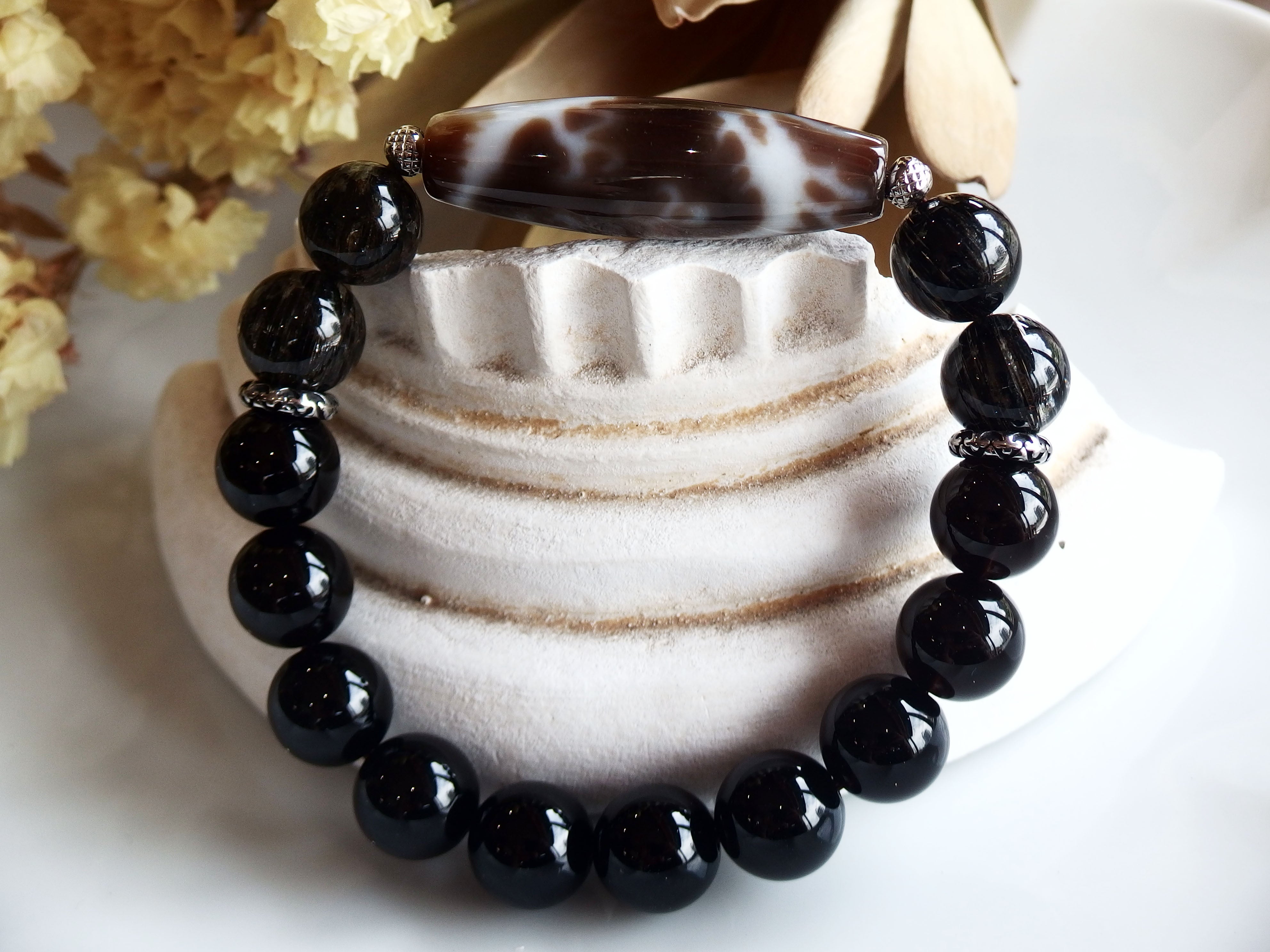 神秘性と美しさに圧倒されてしまう騎龍観音天珠 | Gems〜ジェムズ〜