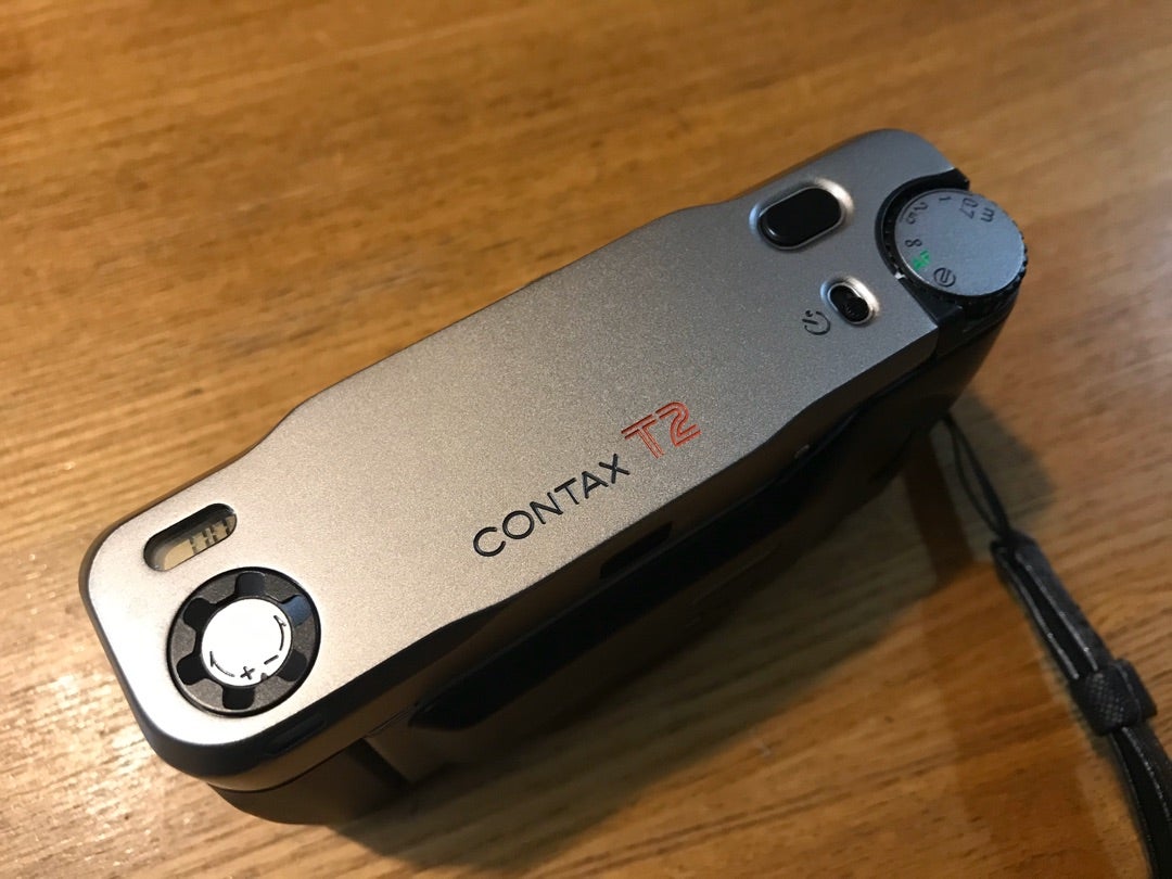 CONTAX T2 令和に蘇る人気のデータバック | 今だからのんびりフィルム