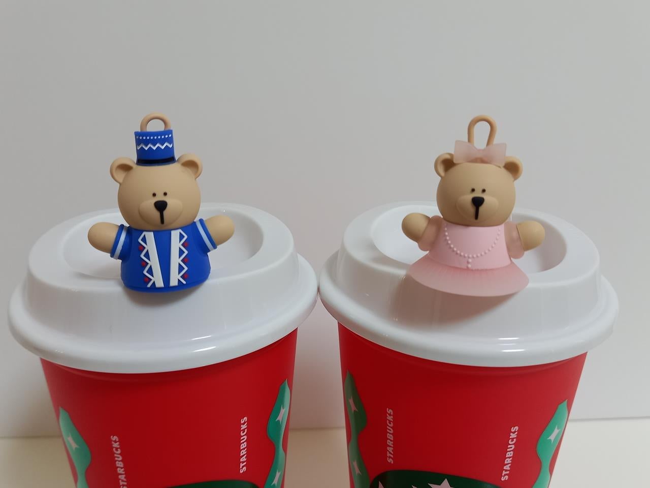 ☆スタバ「ホリデー2022ミニカップギフト RED CUP」 | カフェブログ愛媛