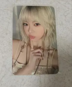 2026年最新】lE sserafim ウンチェ hotの人気アイテム - メルカリ