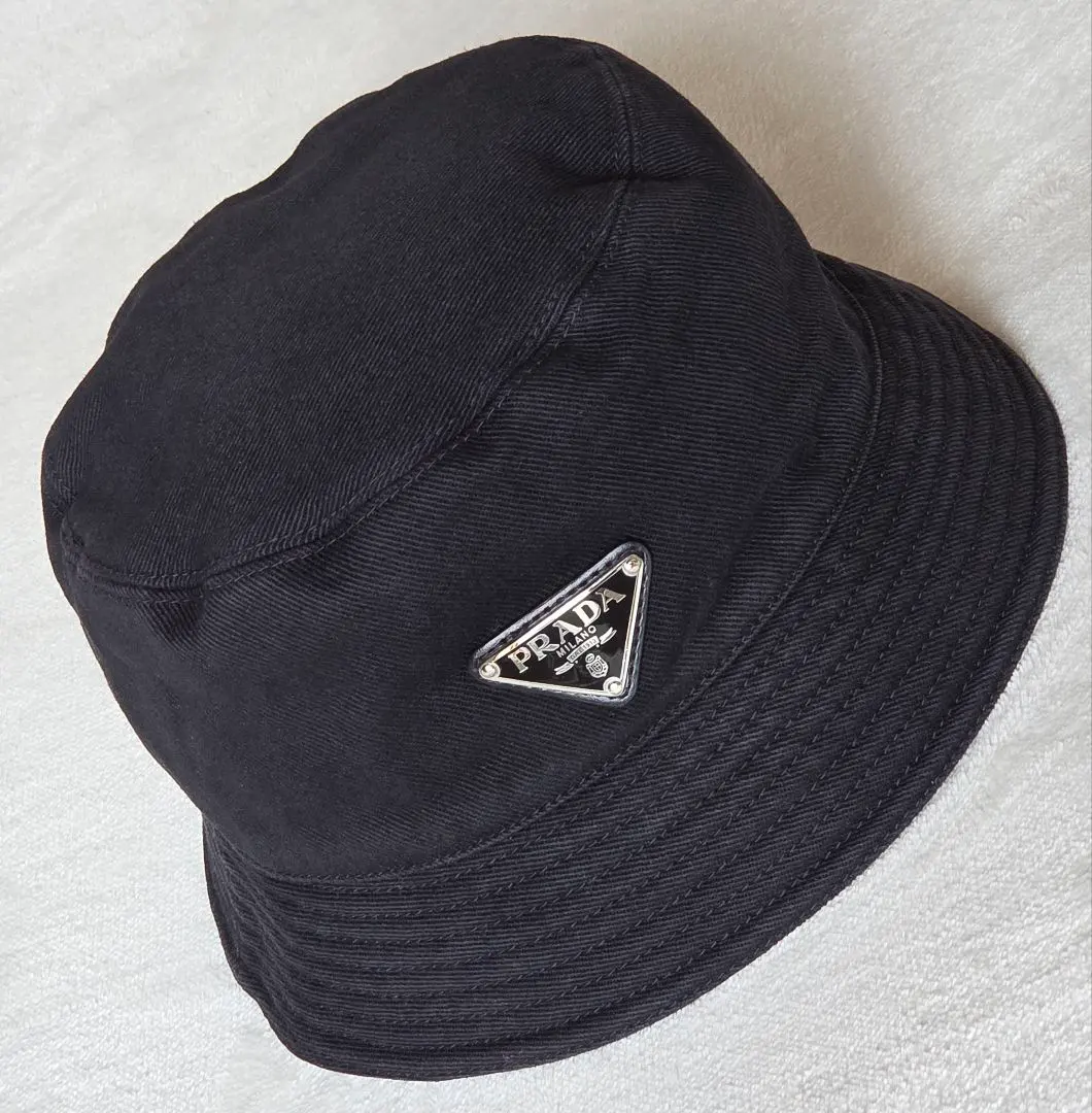 2026年最新】prada ノベルティ バケットハットの人気アイテム - メルカリ