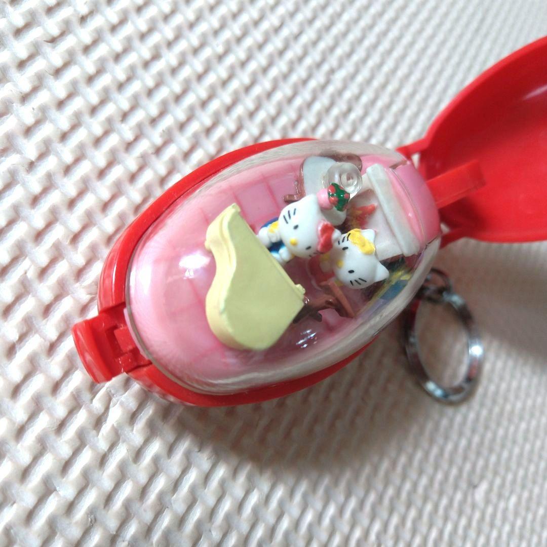 ハローキティポケットクリッターHELLO KITTY赤動くキーホルダー当時品