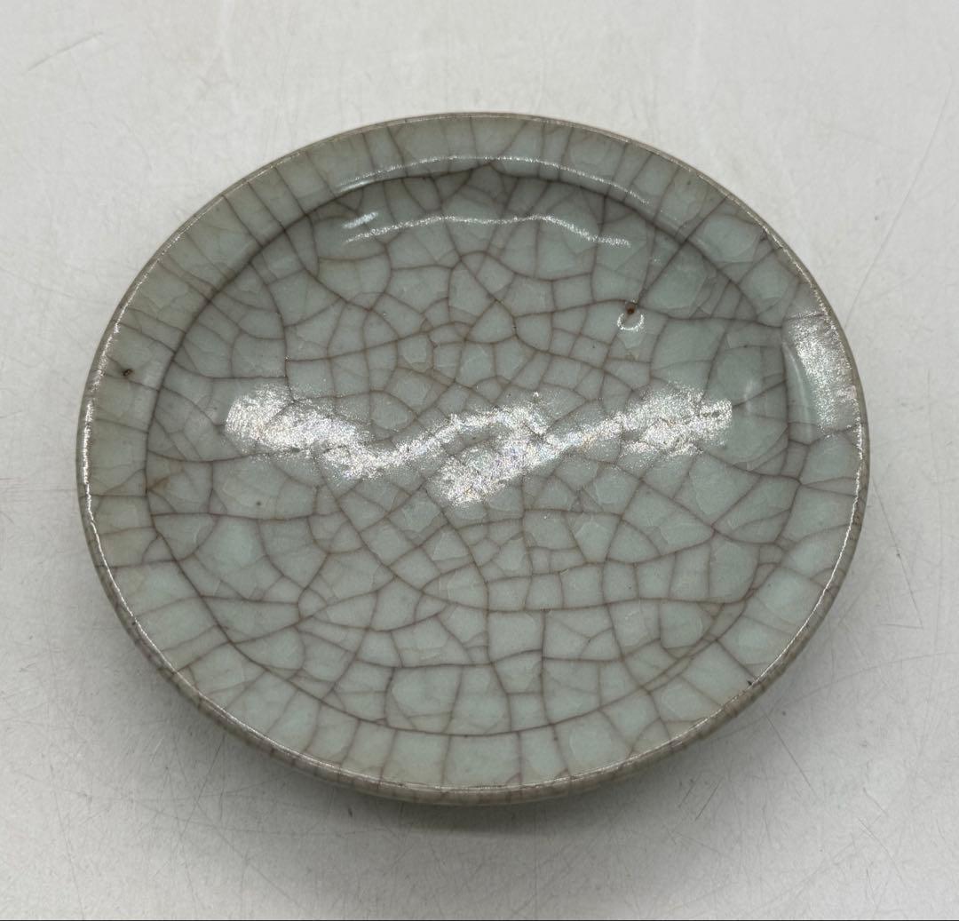 中国　哥釉皿　送料込み260127 いつの時代も変わらない美しさ。