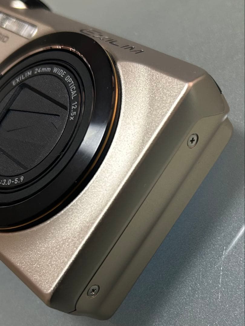 CASIO EXILIM EX-ZR300 HS バッテリー2個・ケース付 - メルカリ