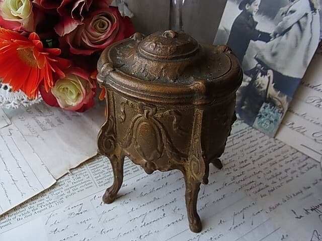 フランス ヴィンテージ 装飾ジュエリーボックス ブロンズ製 木製ジュエリーボックス フランスアンティーク雑貨 アンティーク