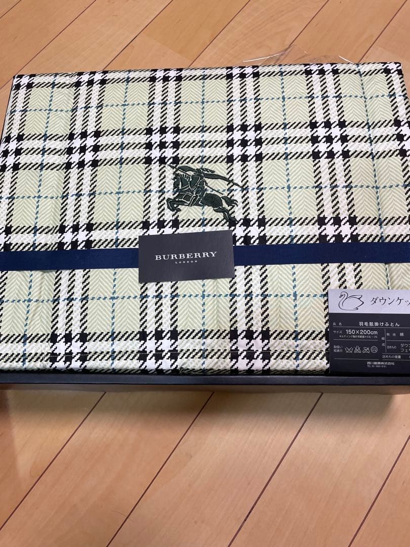 BURBERRYダウンケット 150x200cm 羽毛肌掛け布団グリーンチェック BURBERRY LONDON ダウンケット 羽毛肌掛けふとん 新品未使用 - メルカリ