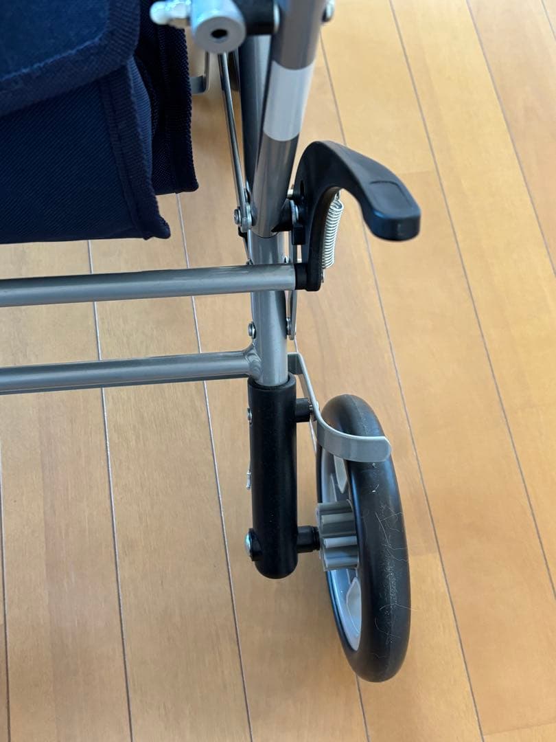 新品同様 シルバーカーデュオST 買い物カート 手押し車 花柄 折り畳み