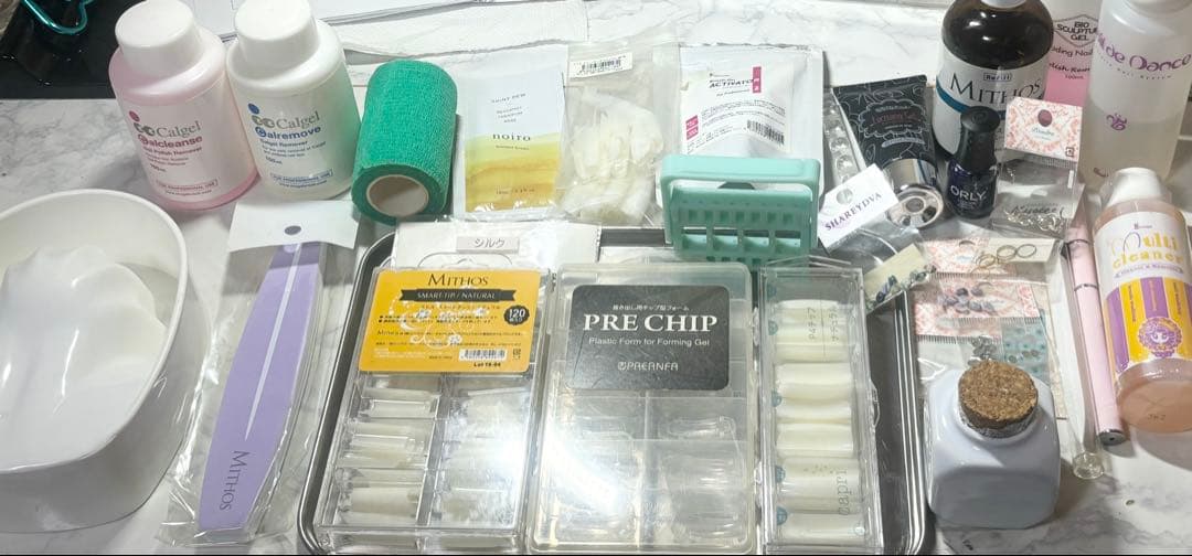 ネイル用品セット　ネイルチップ　パーツ　ジェル ca-2124-01.jpg