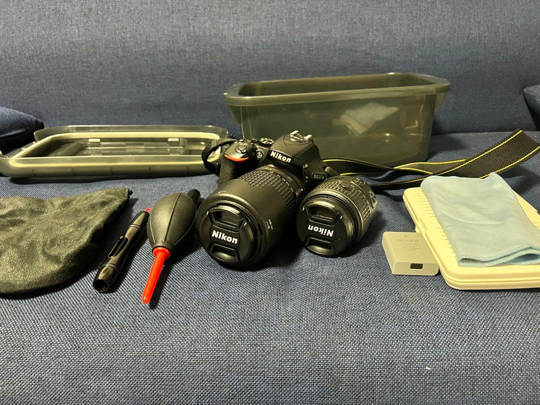 Nikon D5500 ダブルレンズメンテナンスキット 一眼レフ アウトレット品】 デジタル一眼レフカメラ D5500[ダブルズームレンズ