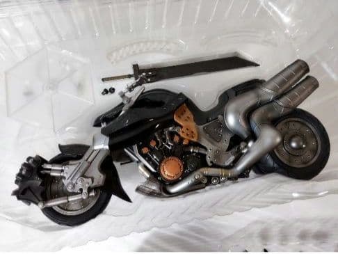 クラウド ハーディ=デイトナ フィギュア プレイアーツ改 FF7 限定