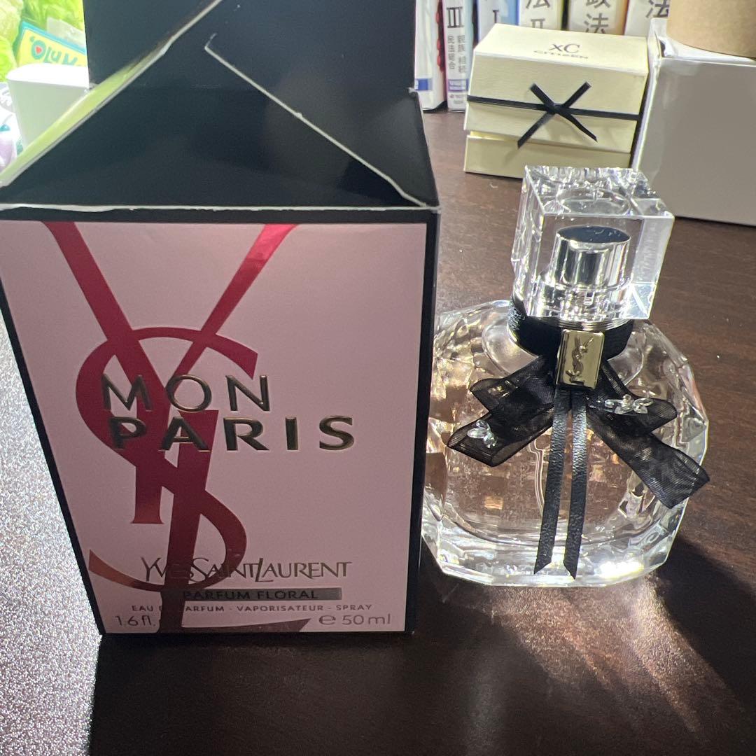 イヴ・サンローラン　モンパリフローラル　オーデパルファム　50ml イヴ・サンローラン / モン パリフローラル オーデパルファム 50mlの