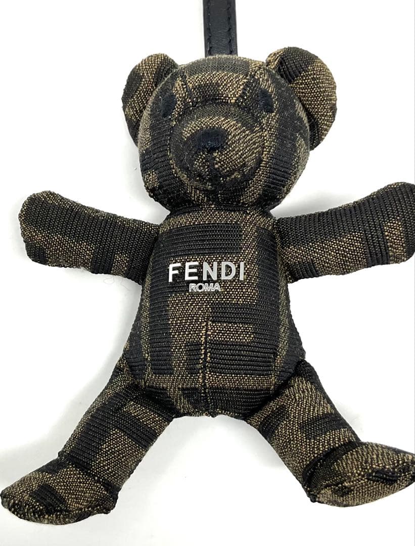 フェンディ ブラウン FF ジャカード キーホルダー クマ - メルカリ
