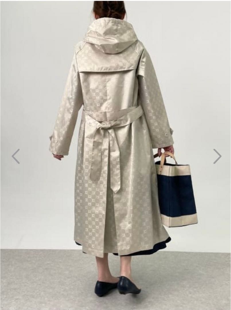 ⭐️新品⭐️ミラ・ショーン ロゴジャガード ステンカラーレインコート