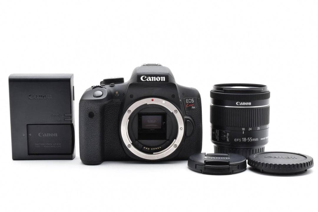 Canon EOS Kiss X8i S数4200回 EF-S 18-55mm Canon EOS Kiss X8i DSLR Camera with Lens Kit - 18-55mm Excellent