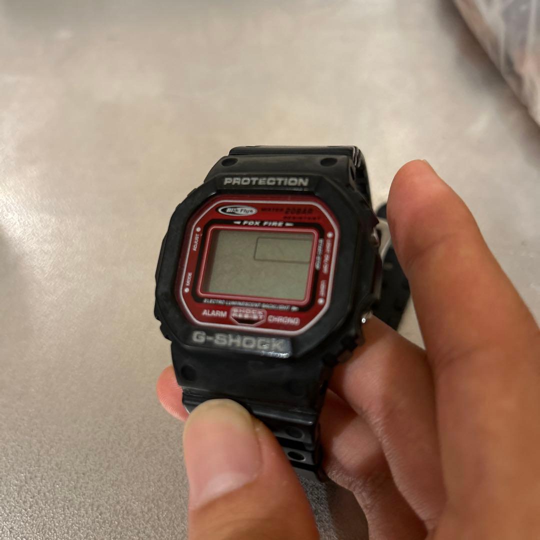 カシオ ジーショック DW-5600EF-1T ブラックフライ限定 キムタク着