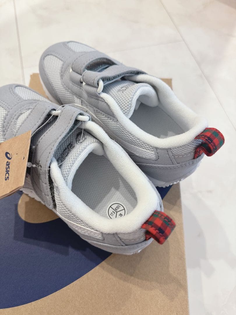 新品】 ファミリア アシックス asics スニーカー XF - メルカリ