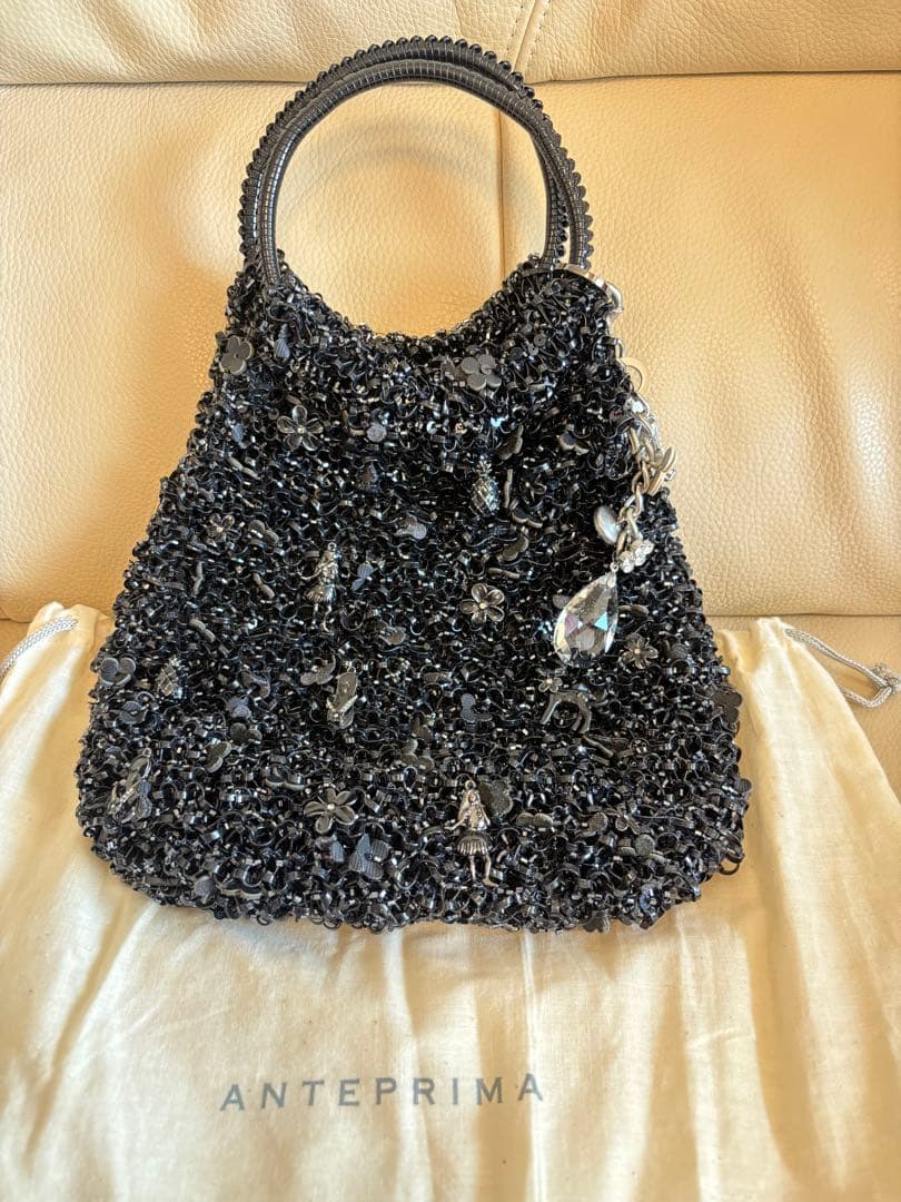 ハワイ限定　ANTEPRIMA ビーズ装飾 ブラックハンドバッグ　チャーム付き 2026年最新】アンテプリマHawaiiの人気アイテム - メルカリ