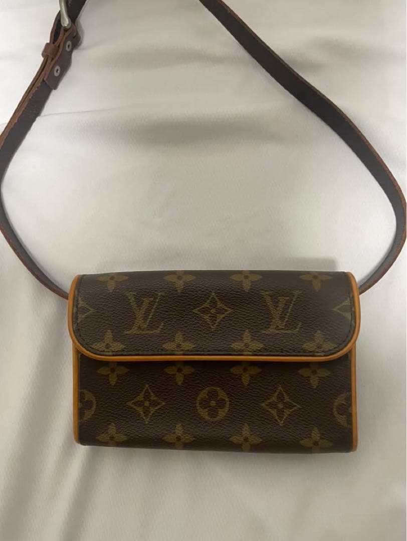 Louis Vuitton モノグラム フランティーヌベルトバッグ Louis Vuitton Shearling Monogram Bumbag Chocolate Cream 1652060