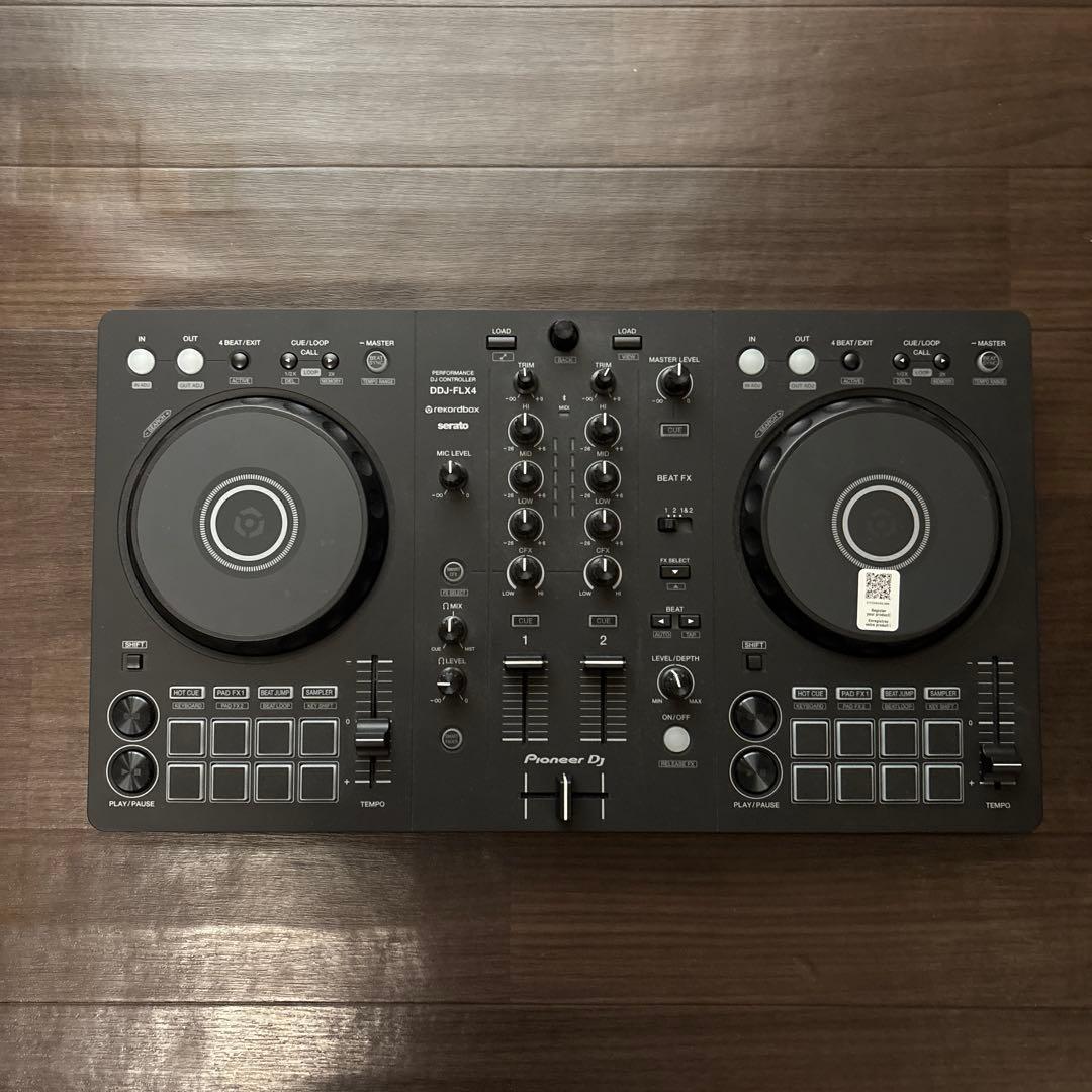 PioneerDJ DDJ-FLX4（PCスタンド・専用リュック・教則本他付属） DDJ-400後継機種】 Pioneer DJ DDJ-FLX4 + [PCスタンド] DJ