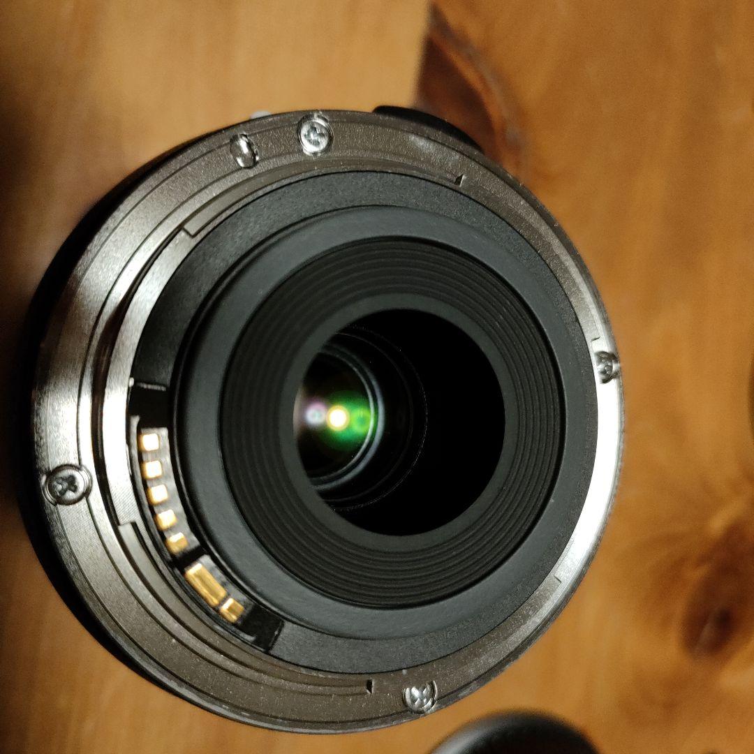 EF-S 10-22mm f/3.5-4.5 ズームレンズ