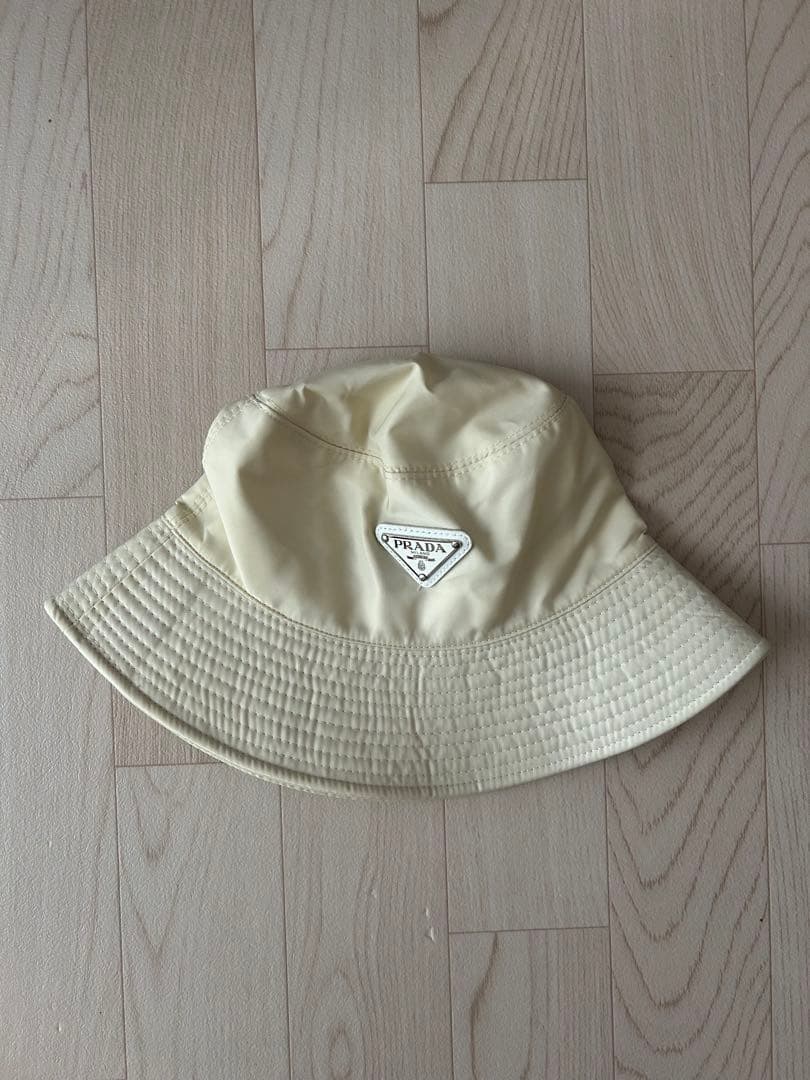 PRADA バケットハット - メルカリ
