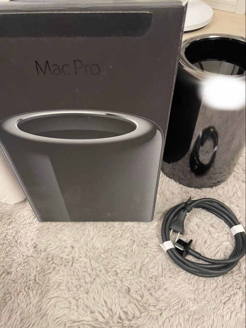 MacPro 2013 12コア 32G 1TB + CalDigit TS2 - メルカリ