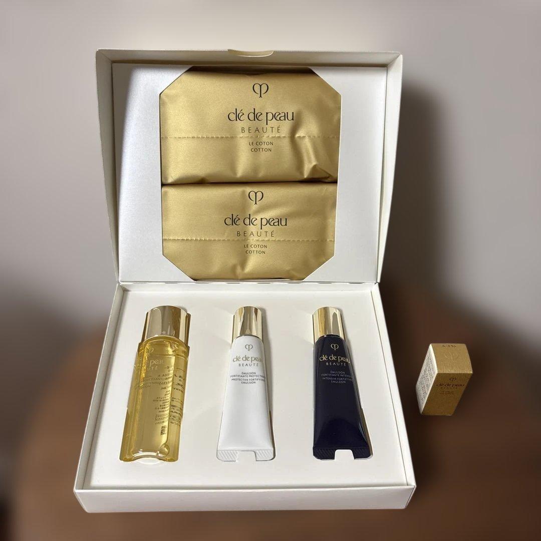 clé de peau トライアルセット ☆ル、セラム特性サイズ3mlおまけ付き