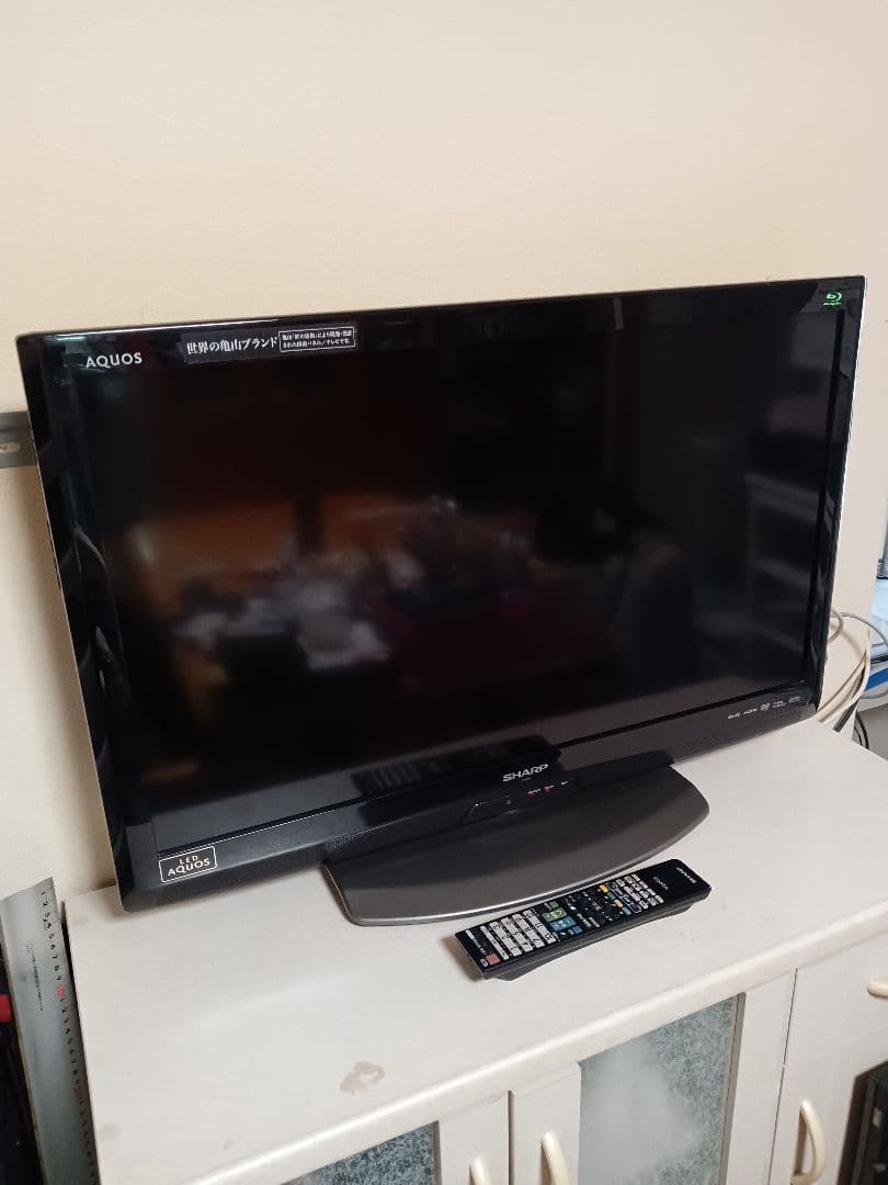 美品 SHARP ブルーレイ内臓テレビ 世界初“ブルーレイ内蔵AQUOS”DXシリーズ3色16機種を発売