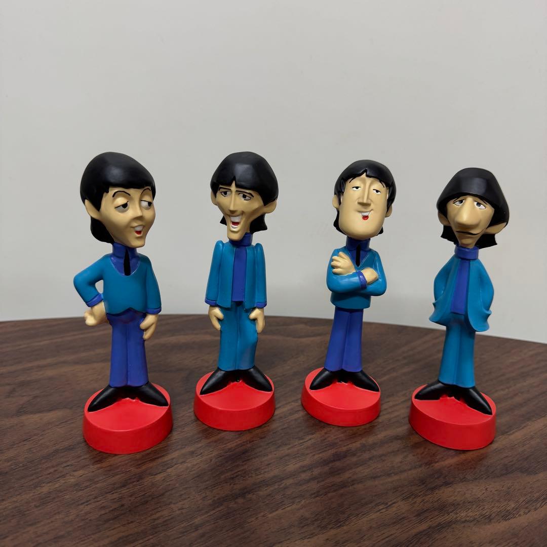 正規品 1985年アニメ ザ ビートルズ人形セット 4体セット THE BEATLES ビートルズ (来日 60周年 ) - Yellow Submarine Plush Box