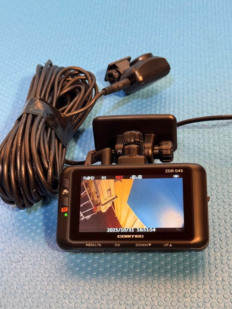 COMTEC ZDR-045（フロント・リア）SDカード（32GB） Amazon | コムテック 車用 ドライブレコーダー 前後2カメラ ZDR045