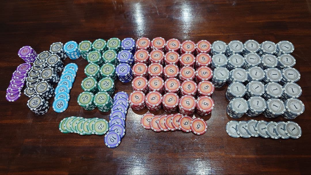 GP プライムポーカー チップ【700枚セット】カジノ Amazon | GP カジノゲーム プライムポーカー 100枚セットA | カジノ