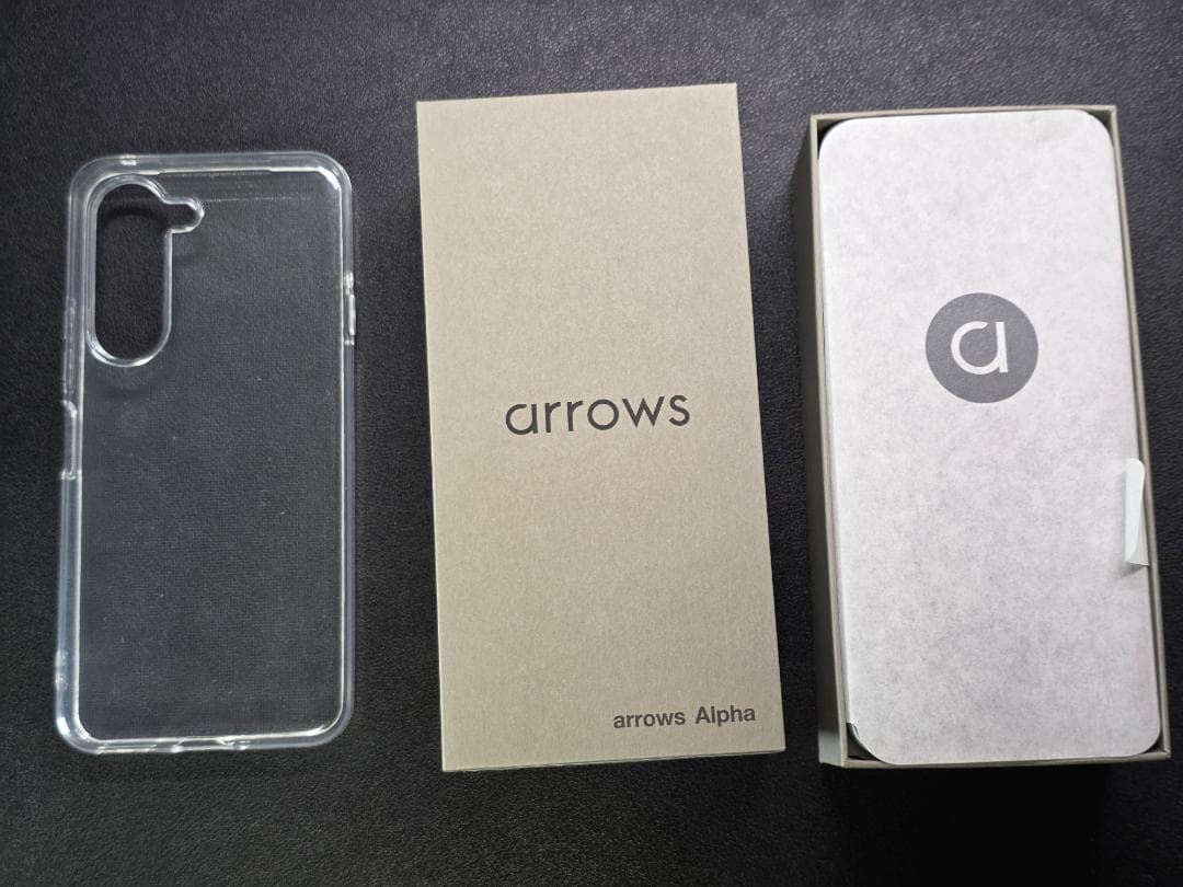 arrows Alpha ホワイト 12GB/512GB SIMフリー版