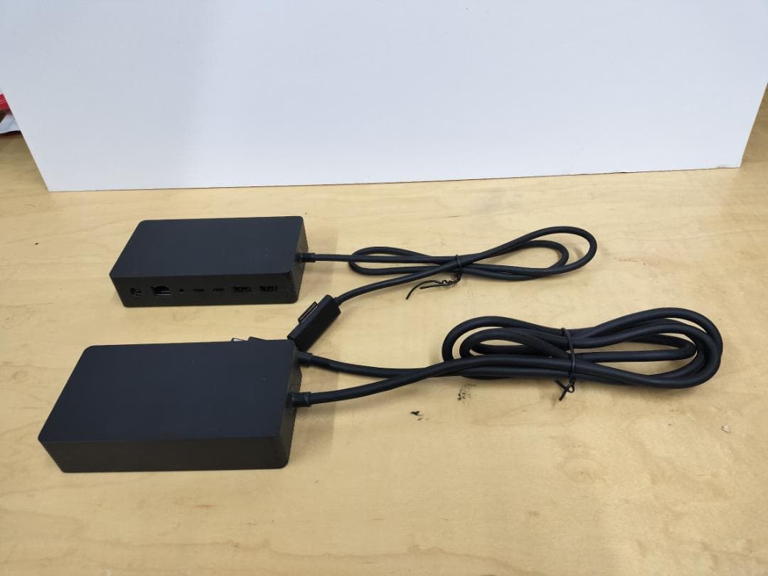 PCケーブル・コネクタ Microsoft Surface Dock 2 Amazon.com: Surface Dock 2,Surface Docking Station 2 with 199W