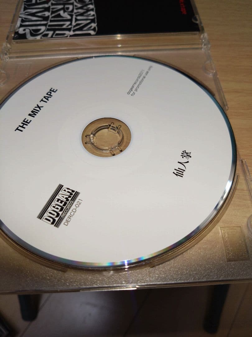 レア☆LIVE ON REFUGEE 仙人掌 - メルカリ