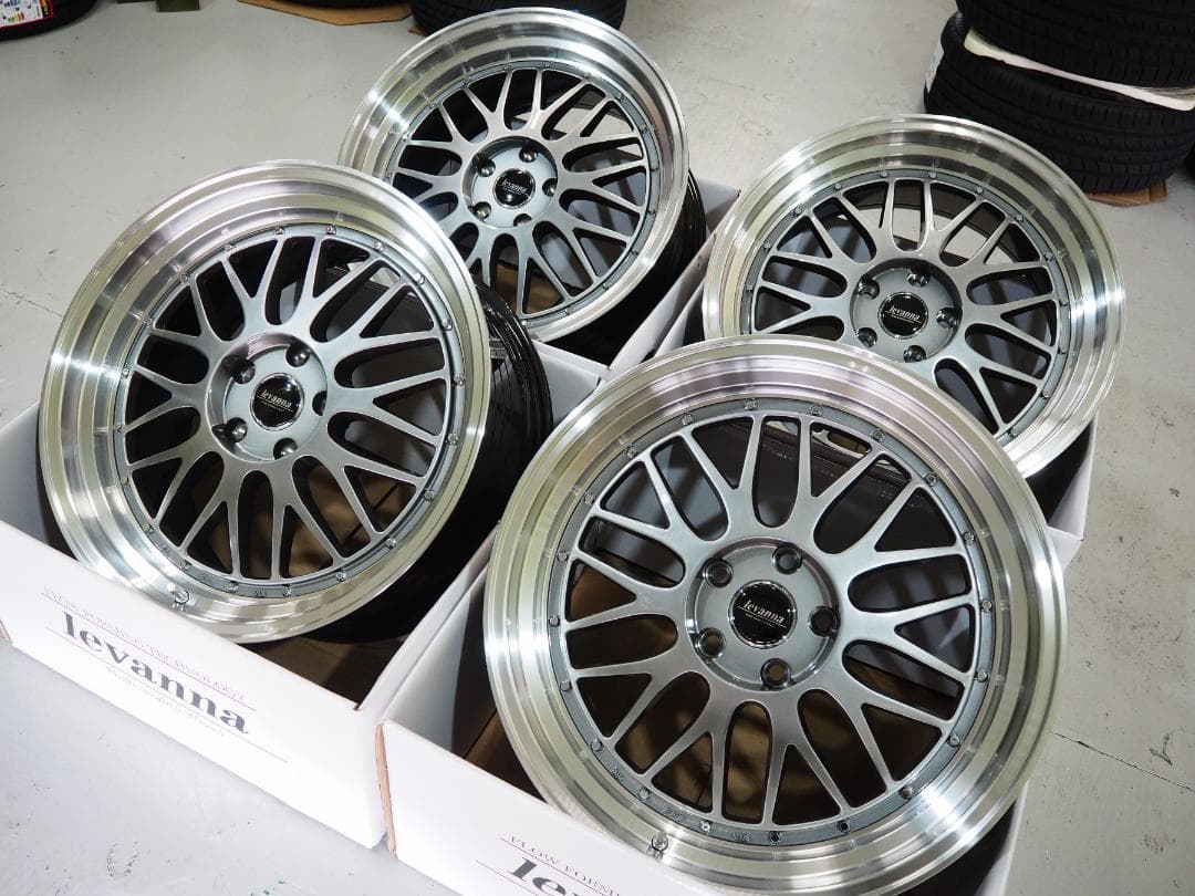 カスタムサイズ 深リム メッシュ 19inch 5H114.3 9.5J+40