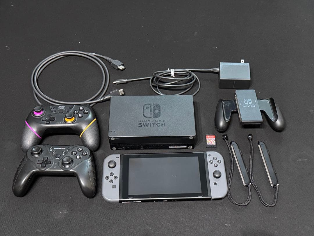 Nintendo Switch一式　マリオカート8DX セット Amazon.co.jp: マリオカート8 デラックス ＋ コース追加パス -Switch