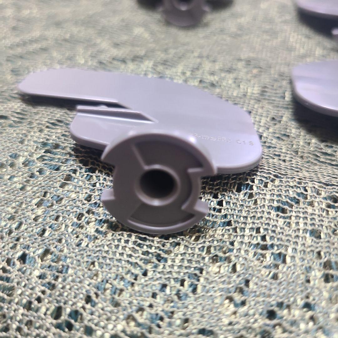 富士通 ノクリア エアコン本体部品 左右風向ルーバー バラ売り - メルカリ