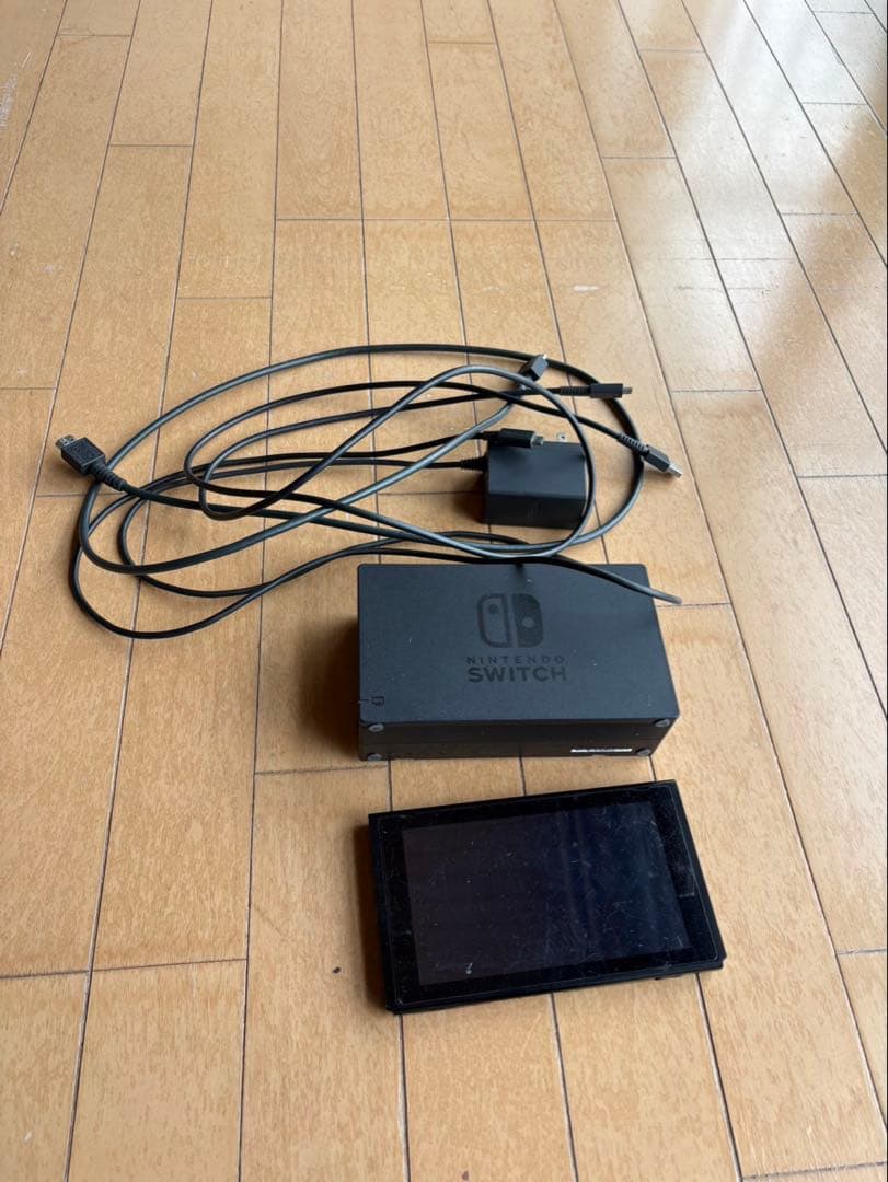 Nintendo Switch 本体 + 付属品 + ゲームカード Nintendo Switch 本体 + 付属品 + ゲームカード Nintendo Switch 本体